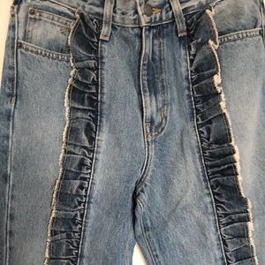 NWOT CARMAR frilled denim jeans